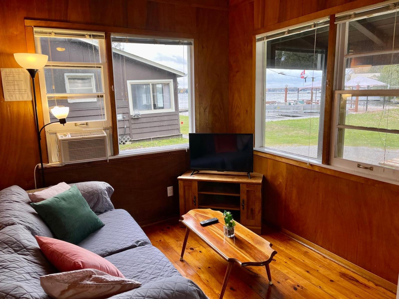 Ambleside Cottage Resort Bobcaygeon Exterior photo